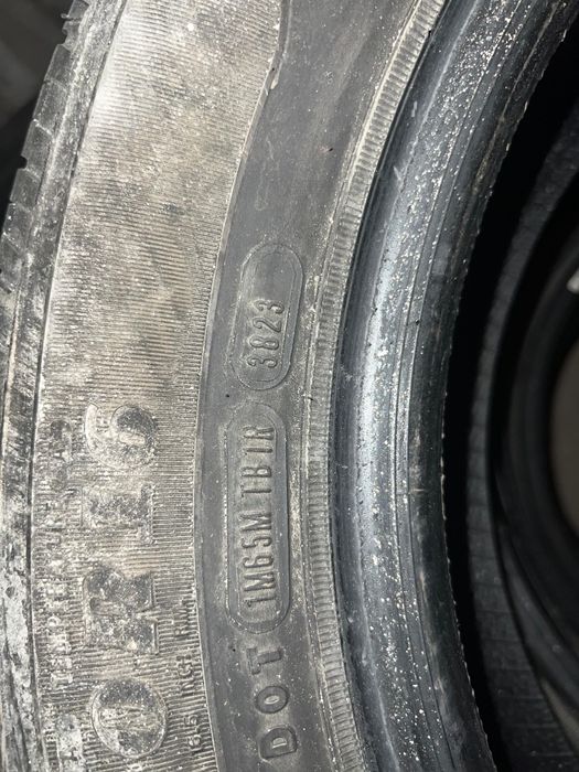 Продам шины 215/60 R 16 БУ