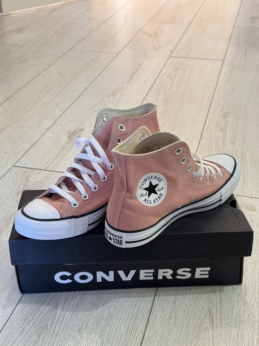 Converse кеды.