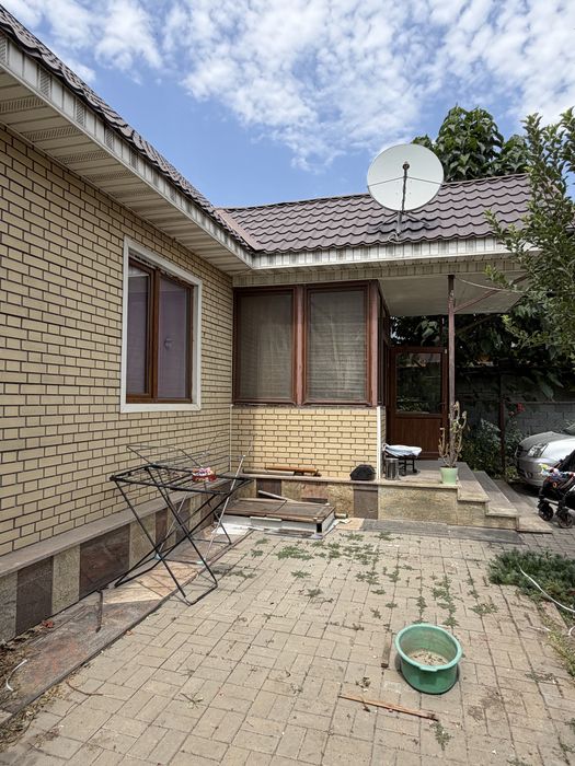 Продам 2 контейнера 40 тонник