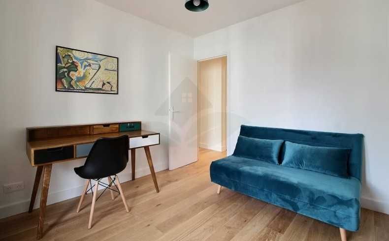 Дава се под наем Тристаен апартамент в Пловдив, Център - 73 кв.м за 188.7 € - Снимка #1