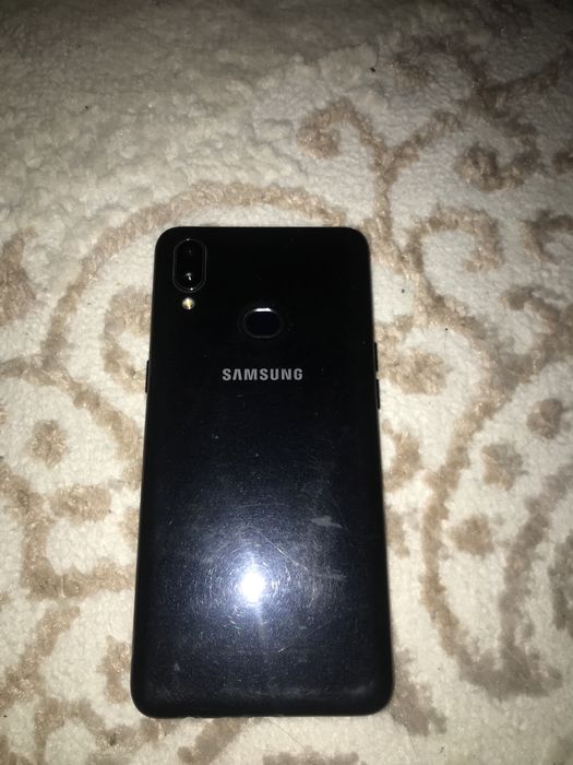 Samsung A10S 32 гб