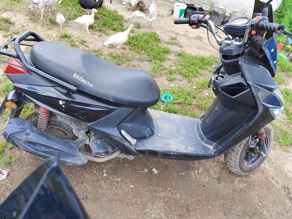 Скутер продам   продам