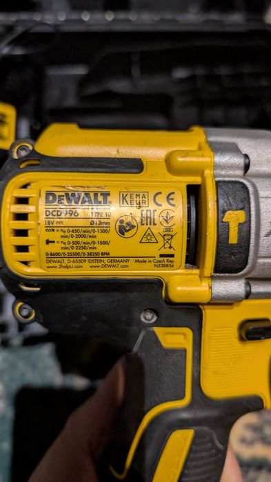DeWALT Masina Profesionala insurubat cu percutie DCD996, 18V, XRP