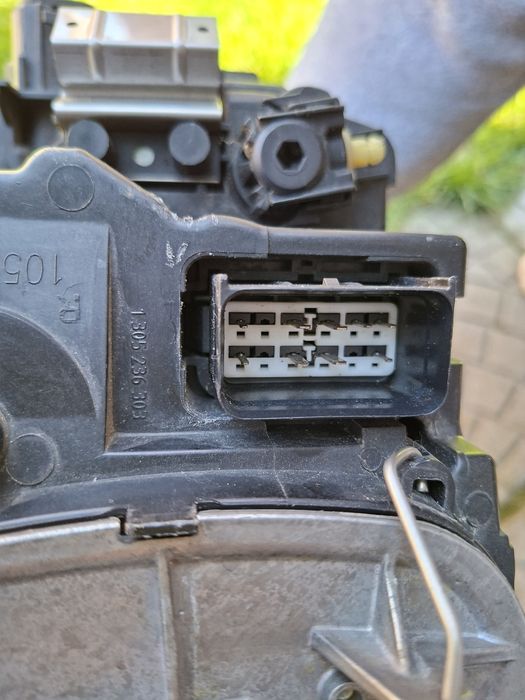 Десен фар Volvo  V50