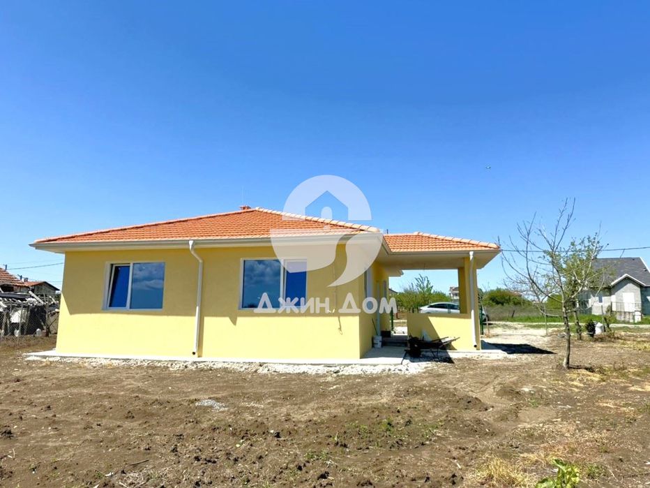 Продава се Къща в с. Черни връх, Област Бургас - 100 кв.м за 1350 €/кв.м - Снимка #9