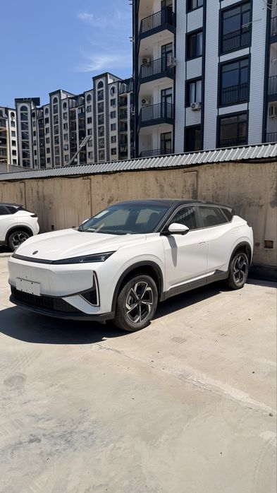 Dongfeng aelus L7 ev 518 km