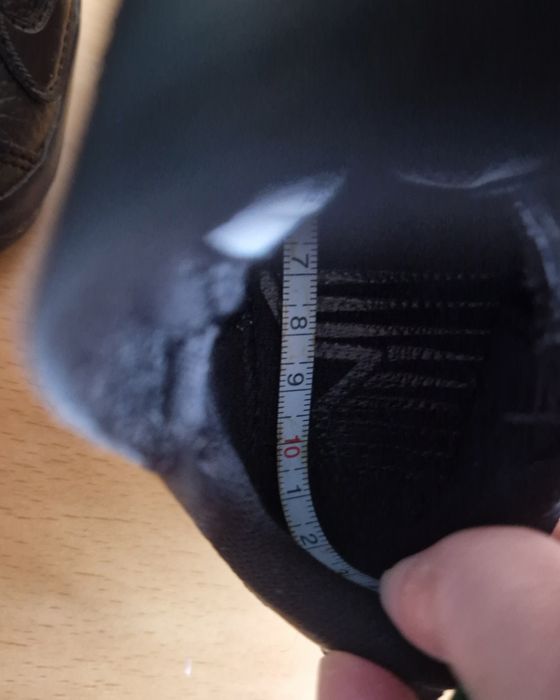 Adidasi Nike bebelusi