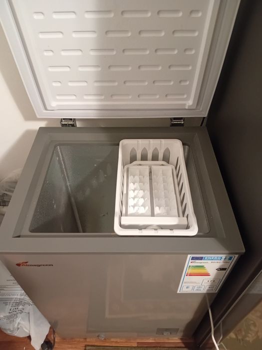 Морозильник 100л.