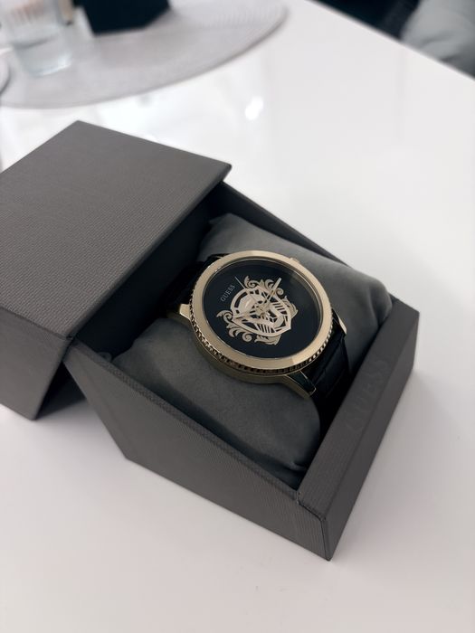 Луксозен Часовник