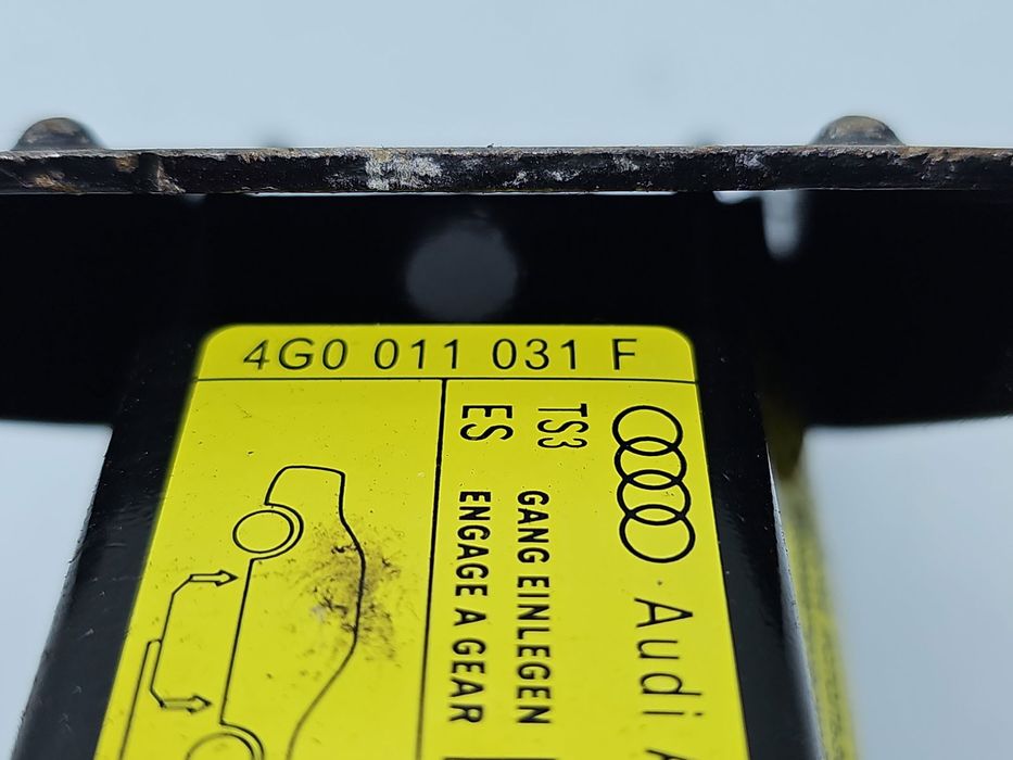 Set cric si cheie AUDI A6 (4G2, C7) S-line [Fabr 2012-2017] 8N0012219/