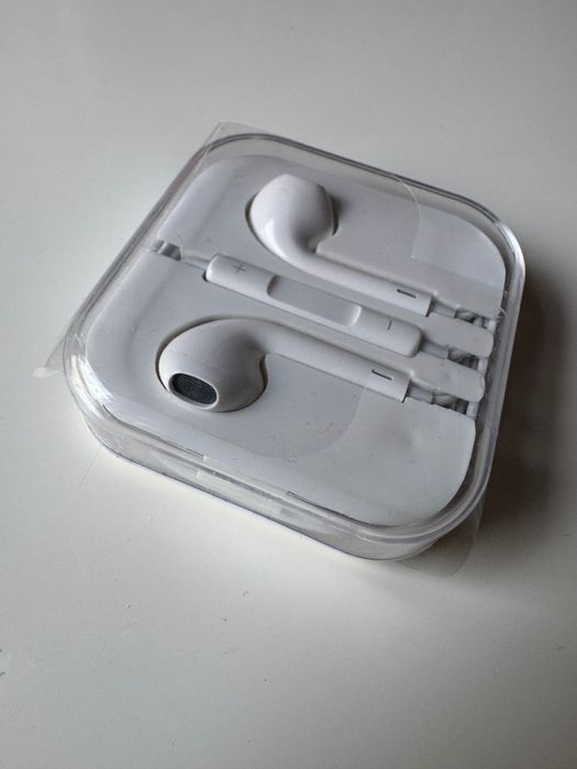 Слушалки за Apple iPhone 6/6s/6 Plus/6s Plus нови, неотваряни