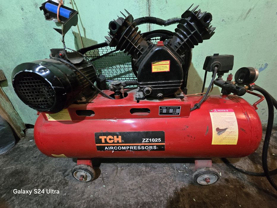 Продаётся Шиномантаж.