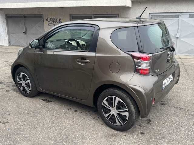 Toyota IQ Colection