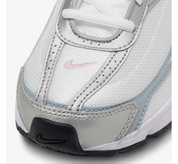 Продам крооссовки Nike initiator