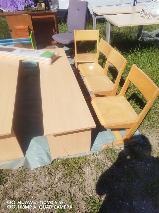 Banchete si scaunele de vanzare