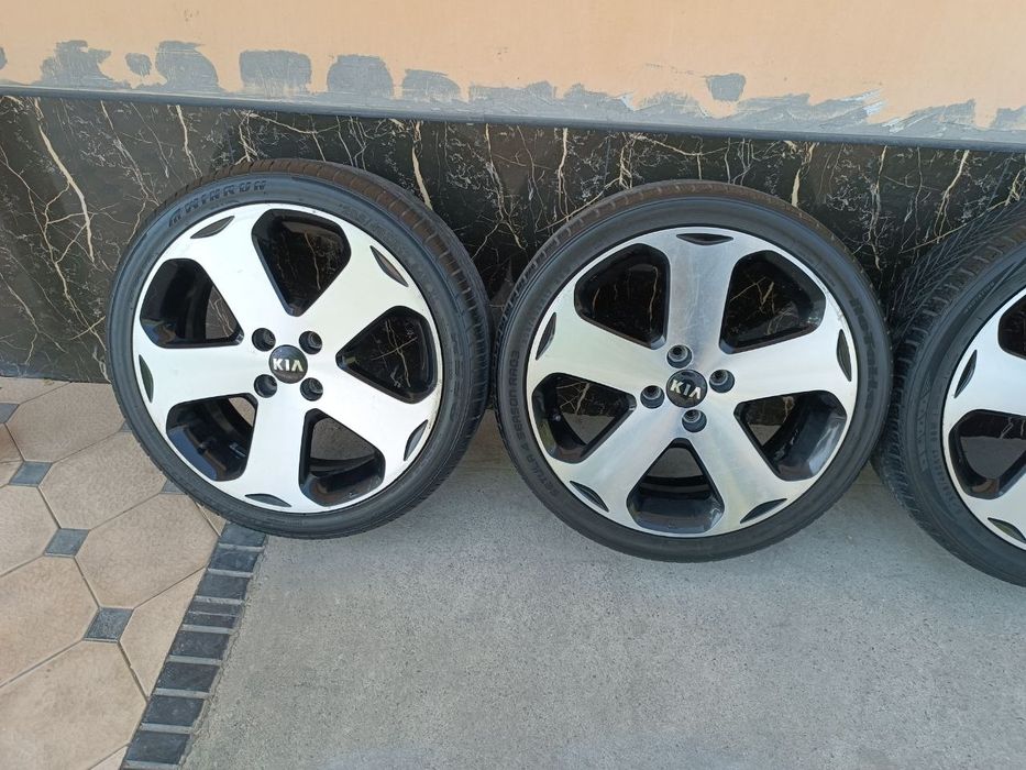 Kia Rio Diska Sotiladi Holati yaxshi 205 45 R17