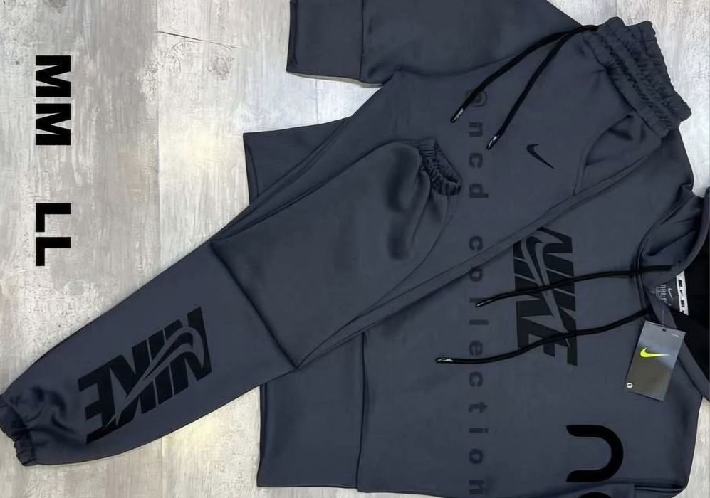 Дамски      екип