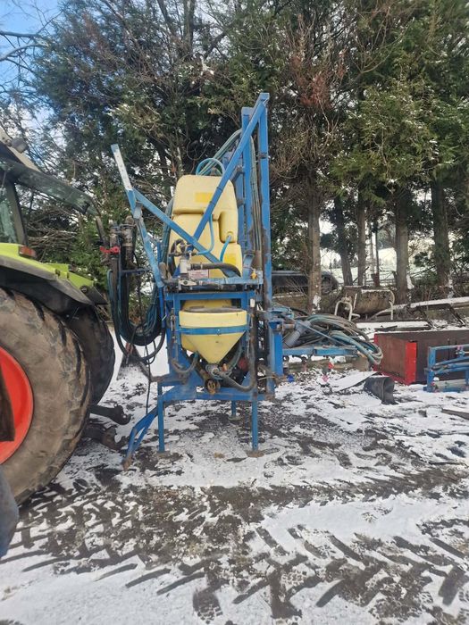 Vând statie erbicidat