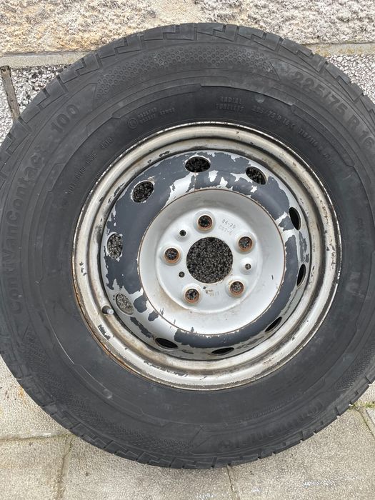 Гума с джанта. Континентал 225/75/16.