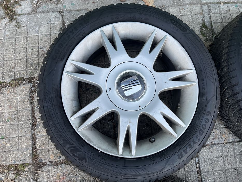 Оригинални джанти със всесезонни гуми GOODYEAR 15" 5х100 SEAT