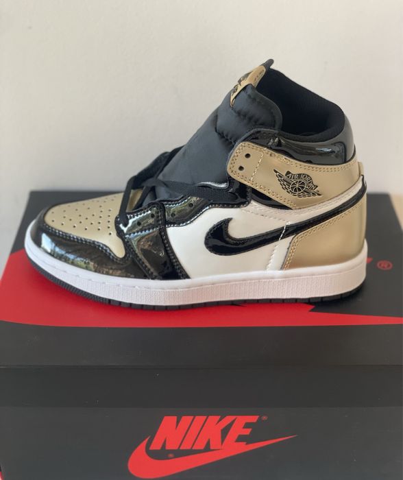 Air Jordan 1 Retro High Patent Gold Toe NRG Metallic White