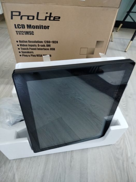 Monitor Touchscreen iiyama ProLite T1721MSC-B1, 17″, nou sigilat