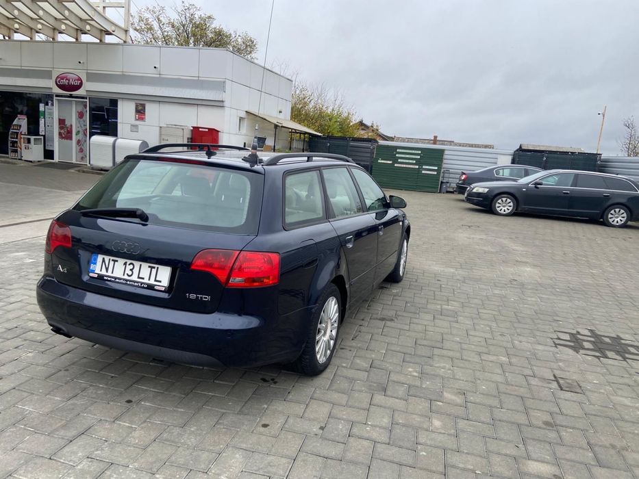 Vand Audii A4 b7 anul 2007