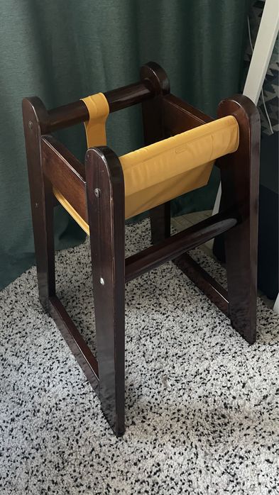 Детски дървен стол