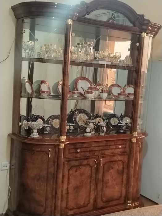 Мебель гостинной продаётся СРОЧНО