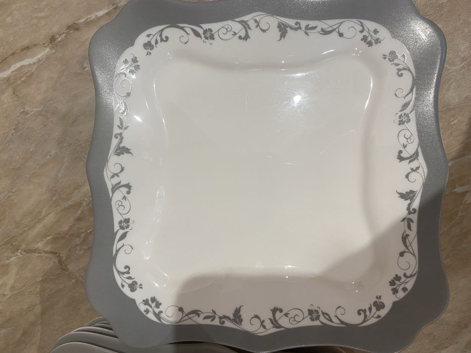 Продам набор тарелок Luminarc