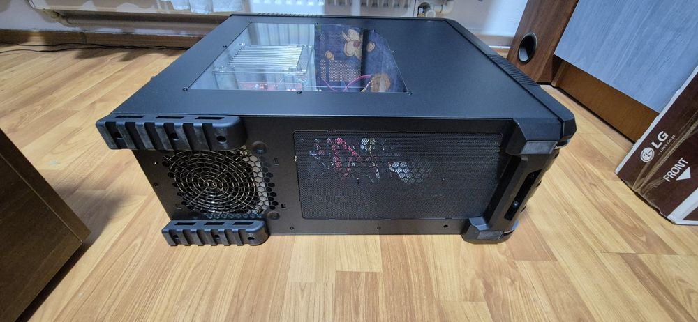 Carcasa Cooler Master Pro CM 690 II - Cost Ambalare Inclus