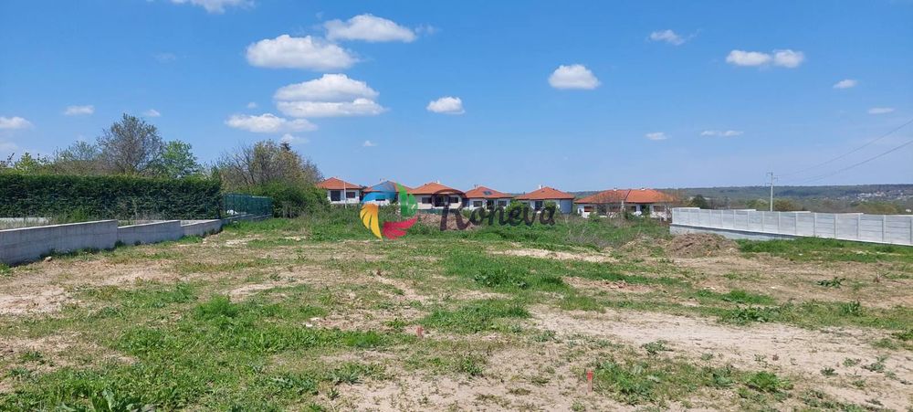 Отличен равен парцел в ПУП с.Приселци