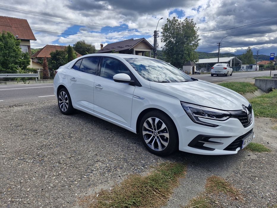 RENAULT Megane 2025 — imagine 3