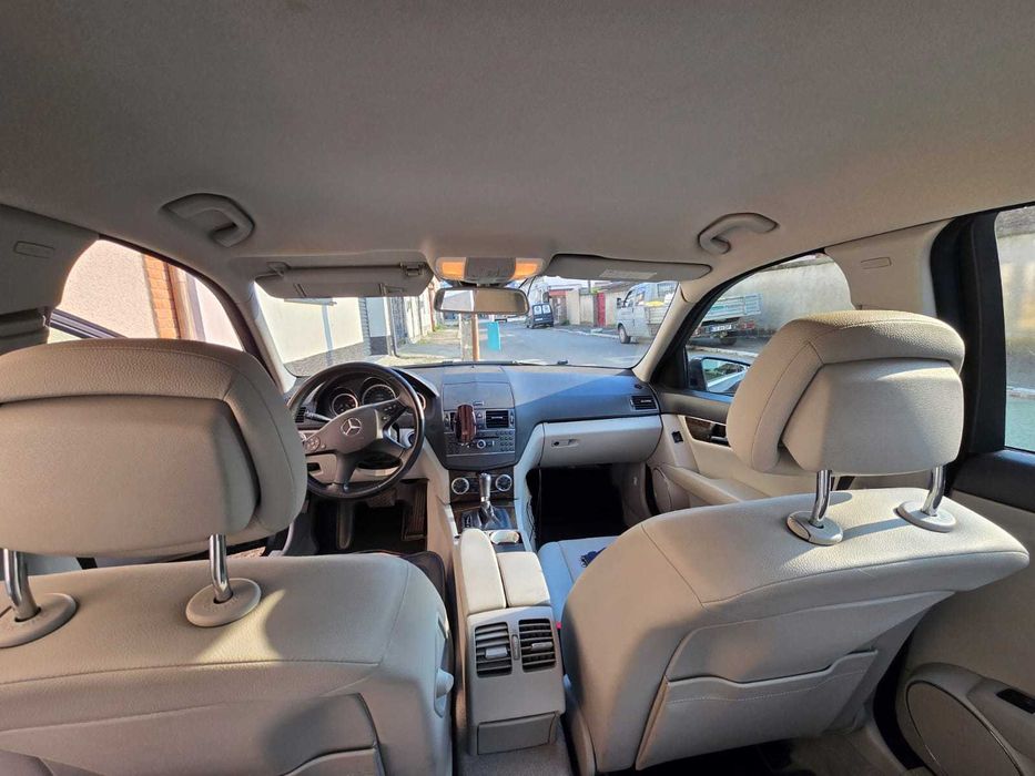 Mercedes-Benz C220 CDI (W204) – 2009 – Automată – Piele Crem – Car-Pass Belgia