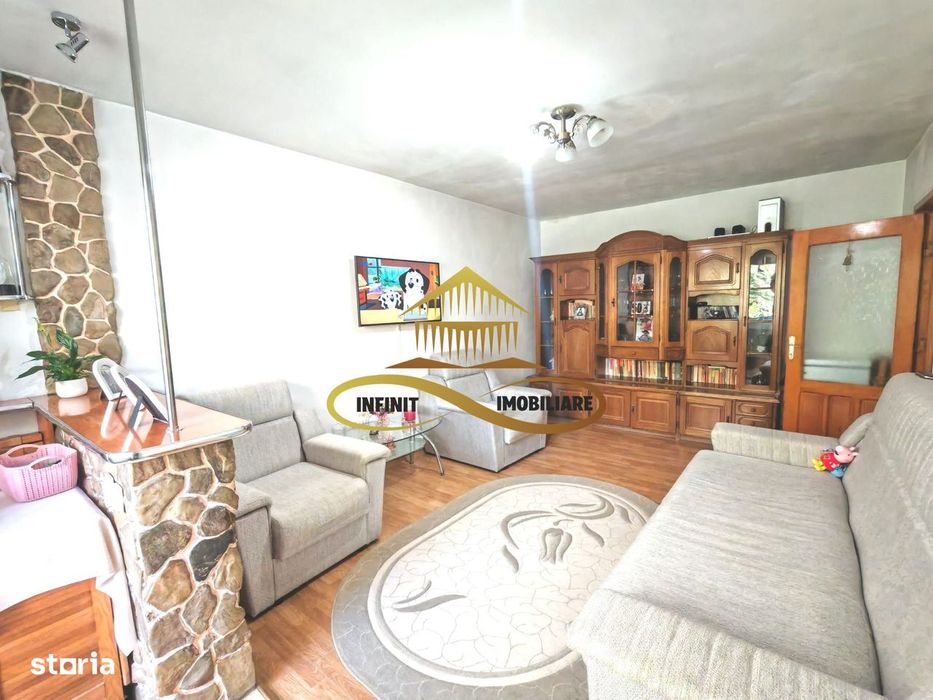 Apartament 3 camere de vanzare Bacau
