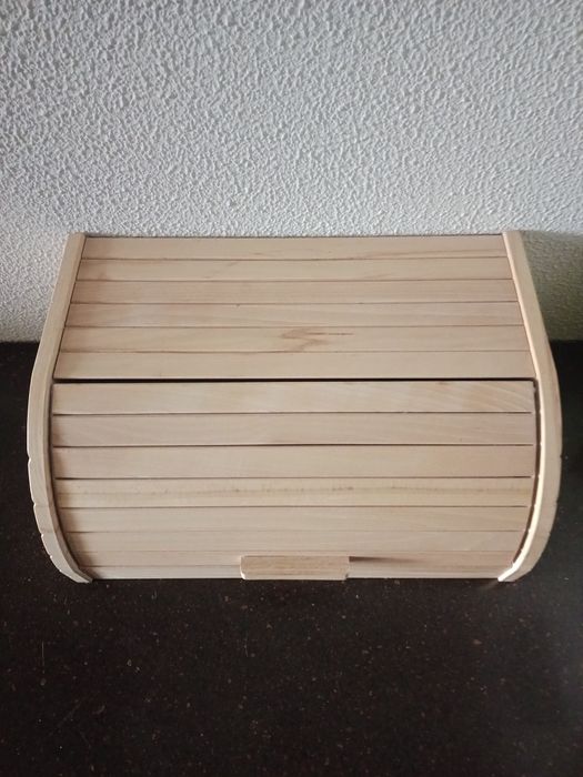 Продам хлебницу, деревянная. Цена 5000