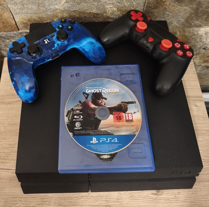 PlayStation 4 / Ps4 Phat Sony 500 GB HDD cu +20 de jocuri + 2 Manete Wireless + 1 Joc pe CD Cadou + Accesorii Incluse