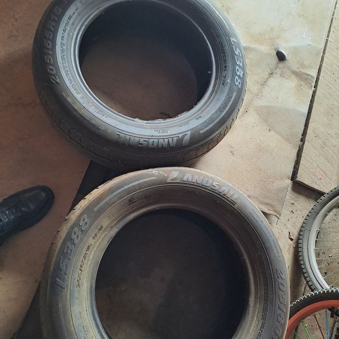 Продам шины на 16