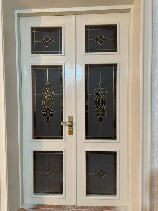 Oyna gulli naqshli zamonaviy