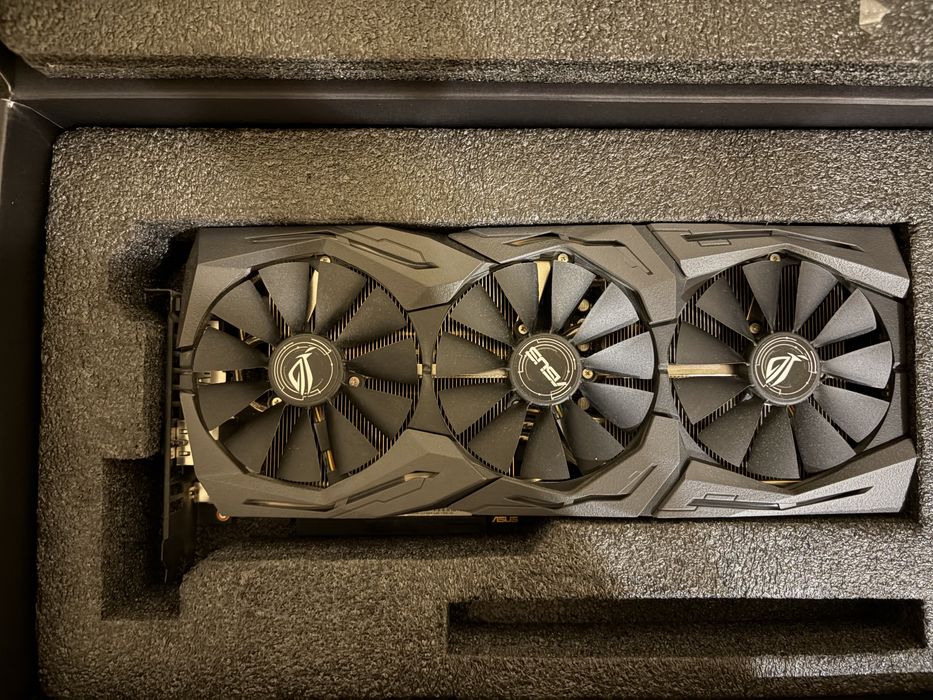 Видеокарта “Asus Rog Strix RTX2060 Super Advanced Edition