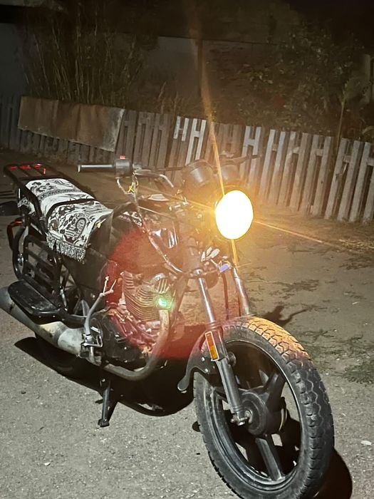Мотоцикл GSX150 кубовый срочна продам