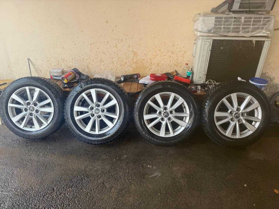 Продам зимние шины с дисками