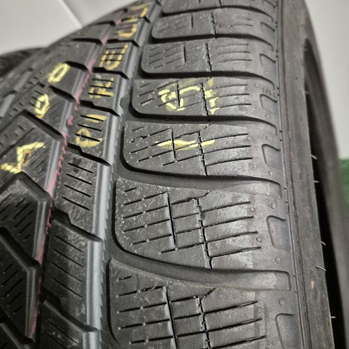 305 40 20 Pirelli m+s