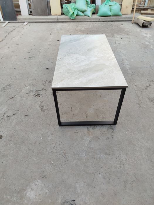 Loft mebel jurnalniy stol