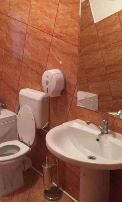 Дава се под наем Двустаен апартамент в Пловдив, Център - 48 кв.м за 188.7 € - Снимка #2