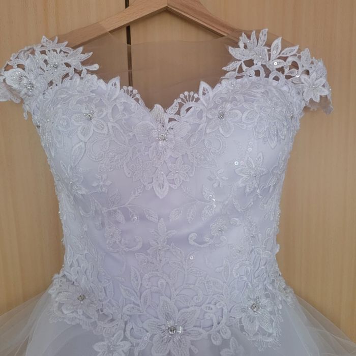 Красива булчинска рокля къща Сияна