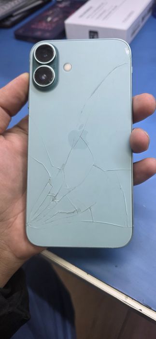 Айфон 11 корпусе 16