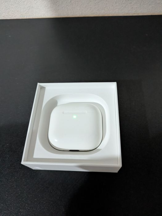 Airpods 4 active noise