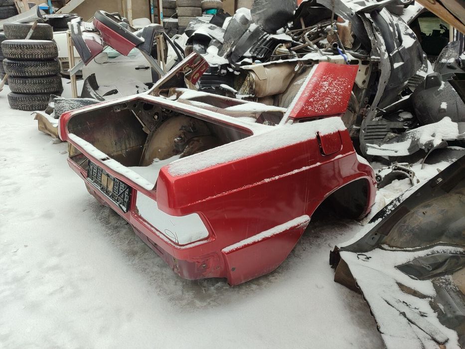 Задний крыло мерседес 190