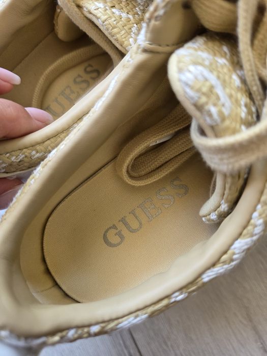 Дамски кецове Guess с рафия